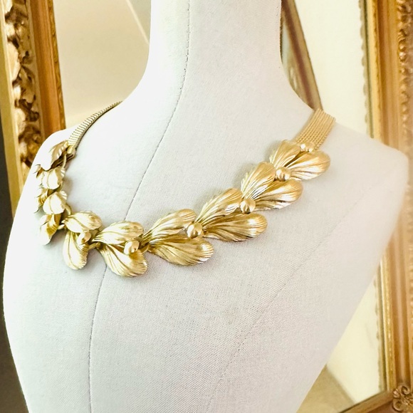 Vintage Leaf Jewelry Lot - Picture 3 of 17